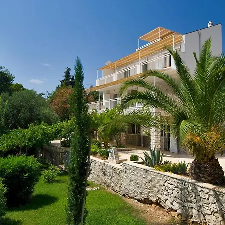 Holiday home Duje *